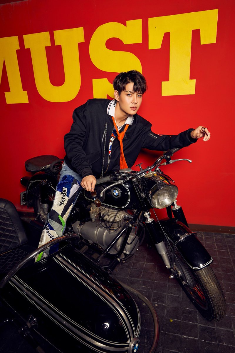 Saint_sup's tweet photo. สิ่งสำคัญคือคนข้างๆ ❤️ cr .@kazzmagazine  #Saint_sup #MingEr https://t.co/V2DTk9cH8w