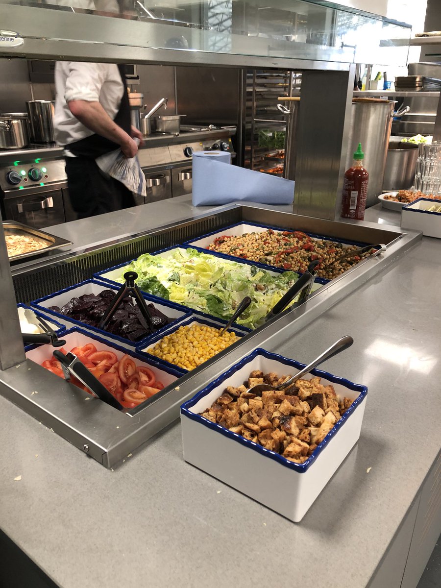 WoodRwm's tweet photo. You can’t hearty fresh food to properly refuel and put a smile on @IrishRugby players’ faces. Well done @MHMcGeehan 👏👏🍀 https://t.co/FzAtuF2FbX
