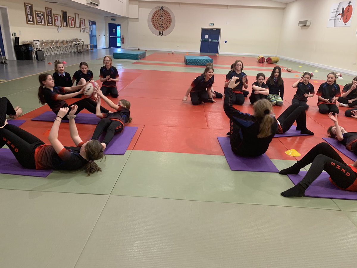 HowellsJac's tweet image. What a cracking day of #rookierugby running a rugby FIIT session, new experience all round great to everyone getting involved and having a go. @QEHSPE5X60 @WRU_Scarlets @WRU_Community