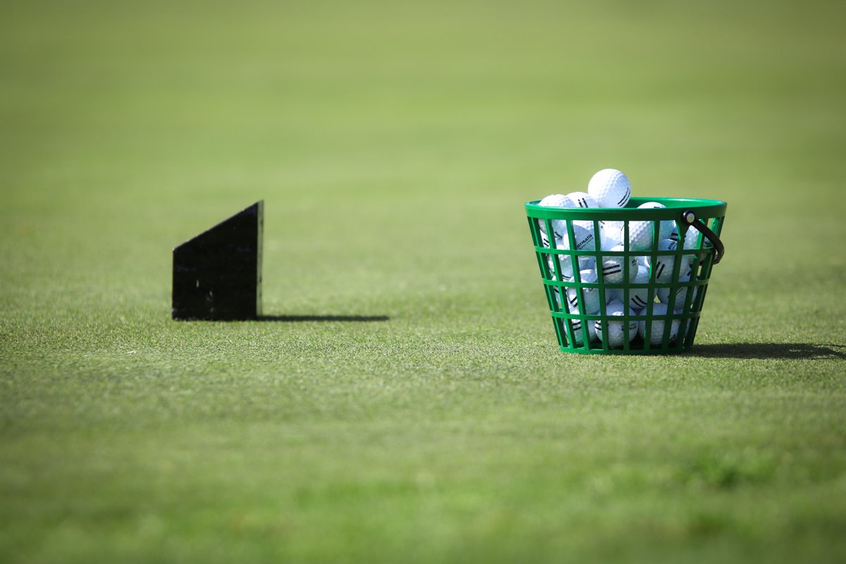 Benhogan_'s tweet photo. A full bucket means a full practice a head. You've got this.
#FitForALegend #BH #BenHoganPerformance #Golf #Practice #PEIGolf https://t.co/VTWHE7rurm