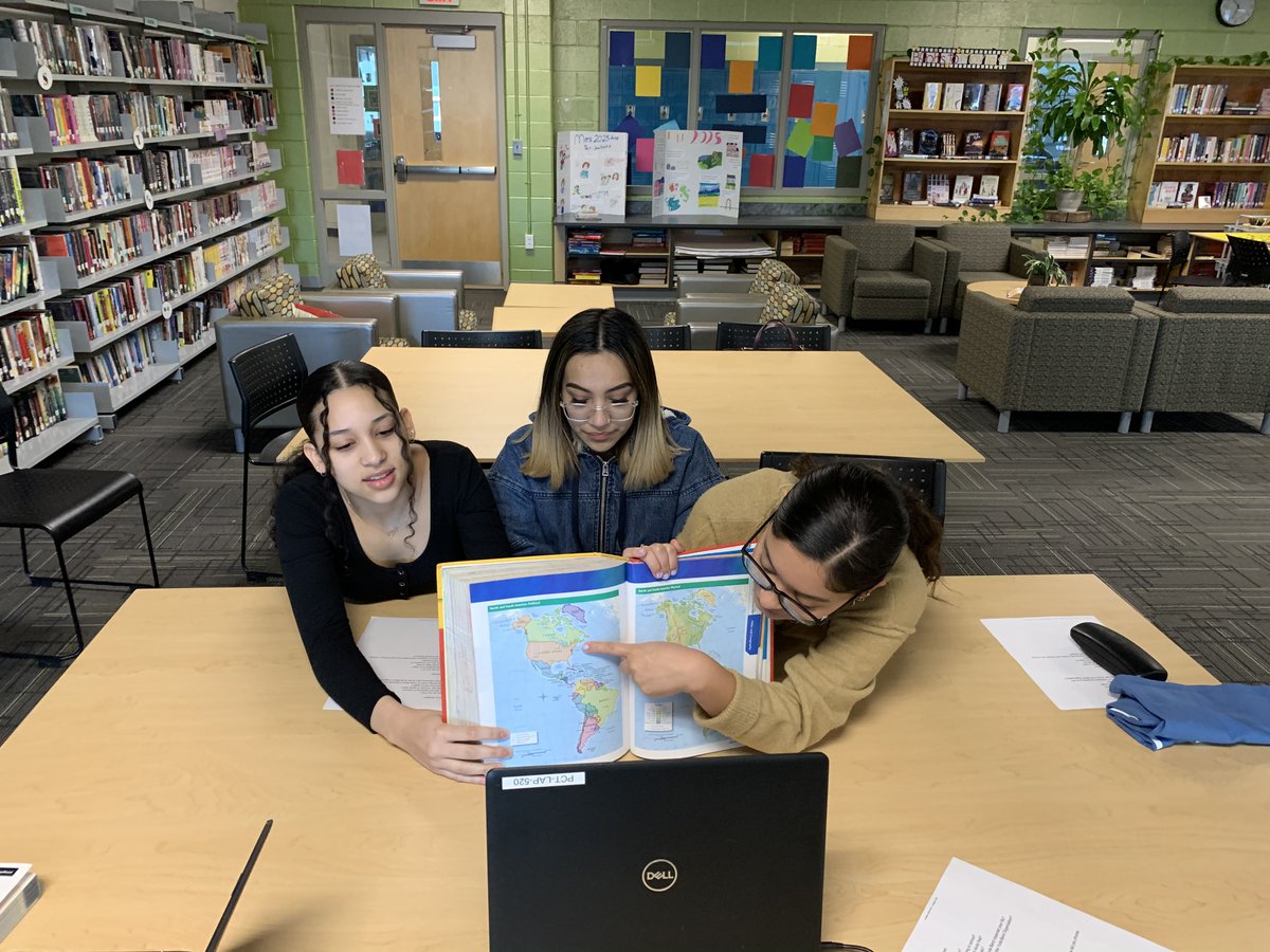 PCTAProvidence's tweet photo. PCTA students conversing via Skype with a Guatemala student from Chimaltenango. These Providence students are raising money to help her go to school in her country.  @pvdschools #PCTAPRIDE @SkillsUSARI @PCTASkillsUSA @MrsMcLoudRI @MrsPacitto https://t.co/MHVANlE96p