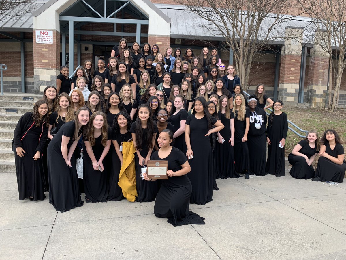 cainmschoir's tweet photo. Straight Ones in sight reading for these amazing girls!  So proud!!! @risdfinearts @CainConnection https://t.co/3X99Sa0cTq