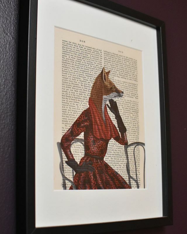 It’s no secret that we absolutely love foxes, and use these lots in our decor! 🦊 Check-out our orange and purple inspired interiors 💕
.
.
.
.
.
.
#interiordesign #fox #bookpages #picture #print #purple #restaurantdecor #design #edinburgh #edinburghmeadows #scotland #urban #a…