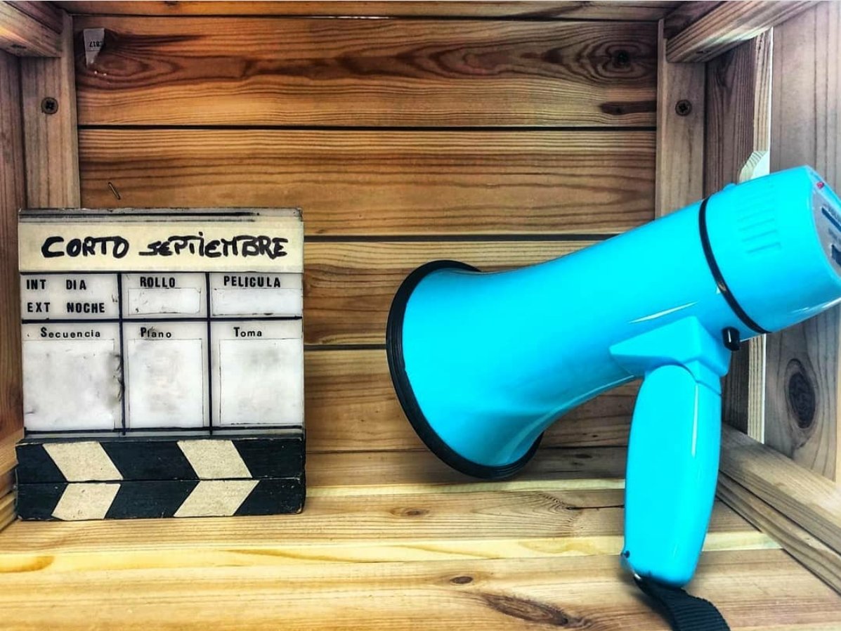 Nuevo taller de cortometrajes para adolescentes en @MrWillbeTdT impartido por la maravillosa @4na4lvarez 🎬
Además, el corto se estrenará en la sala de <a href="/Universal_Spain/">Universal Pictures</a>

📅: Sábados 7, 14, 21 y 28 de marzo
🕥: De 10:30 a 14:00h
📍: Alonso Martínez

‼️: Más info en @MrWillbeTdT