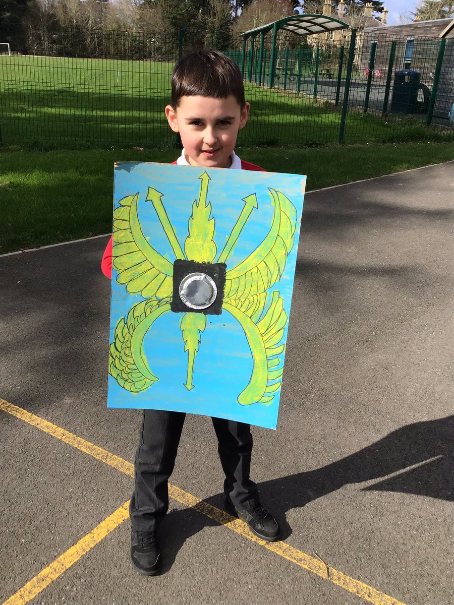 Broadlands_hfds's tweet photo. Year 4: We made our Roman Shields and took them outside for a battle using the Latin army commands. #BLANDShistory #BLANDSart #romanshields #artistic #greatdesigns https://t.co/Nsp98ydFZs