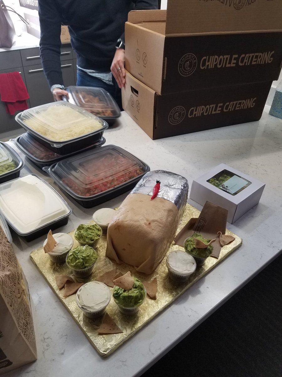 red_architects's tweet photo. Today RED celebrates our 900th @ChipotleTweets! Congratulations to everyone involved in reaching this milestone. https://t.co/sRcpLbid1g