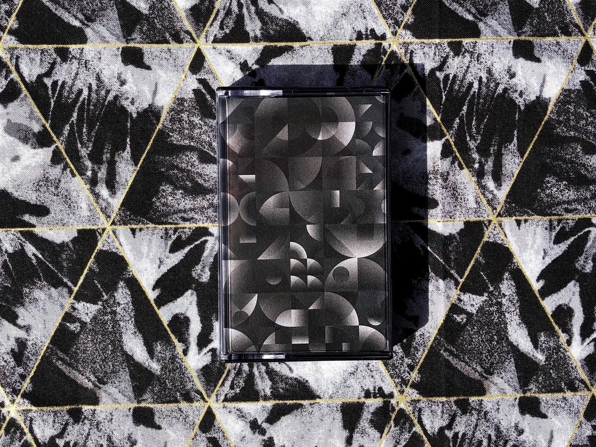 camedormusic's tweet photo. Feliz de anunciar la publicación de mi nuevo trabajo ‘Formas  Aparentes’, editado por el sello @ctatsupurr (Constellation Tatsu). Escuchar / Comprar:

https://t.co/d63IOv52sR https://t.co/L5KVKeJBkg