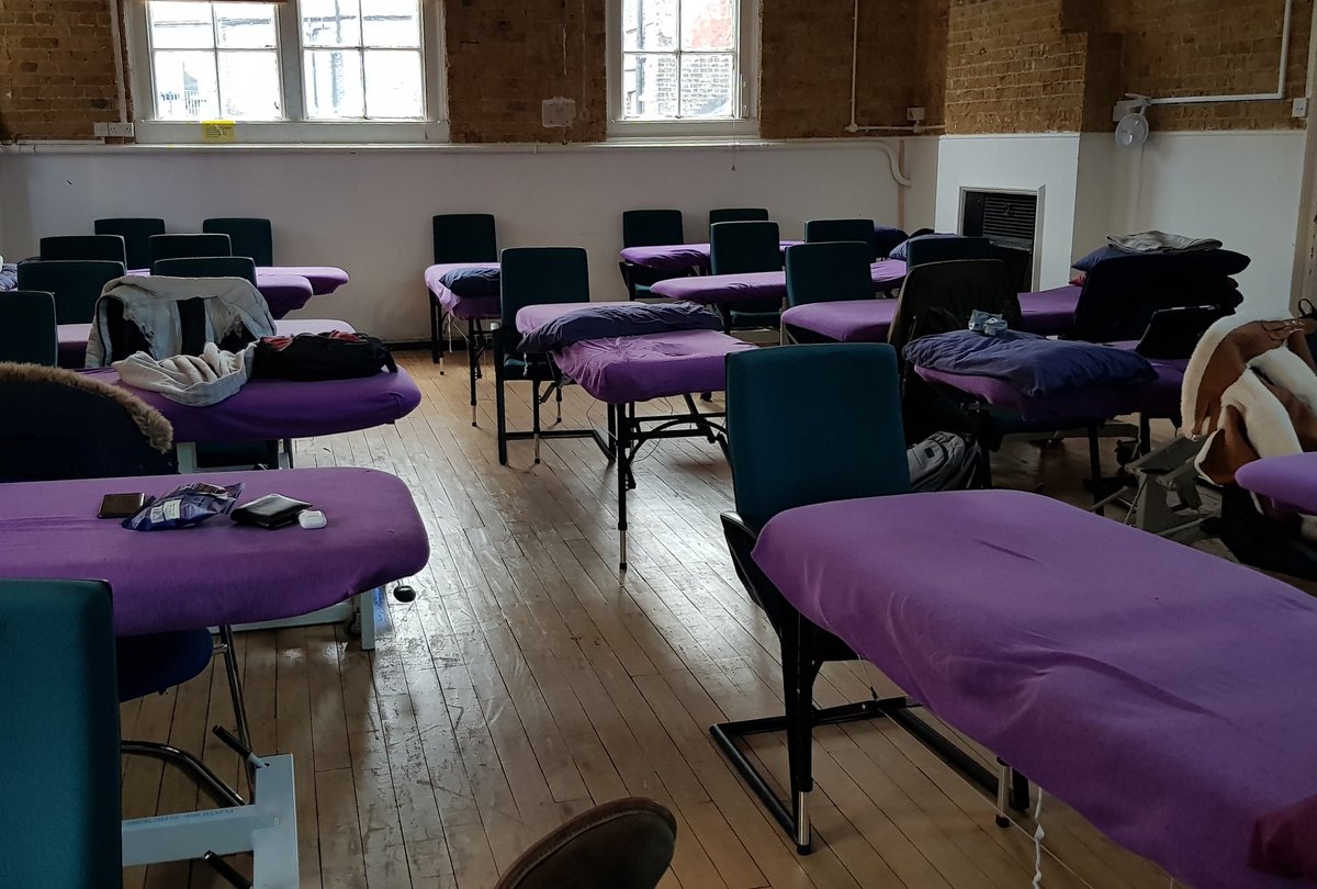 PhysicalBalance's tweet image. Students on a well deserved coffee break from my Medical Imaging lecture London School of Osteopathy #osteopath #osteopathy #osteopathyworks Physical Balance Ltd