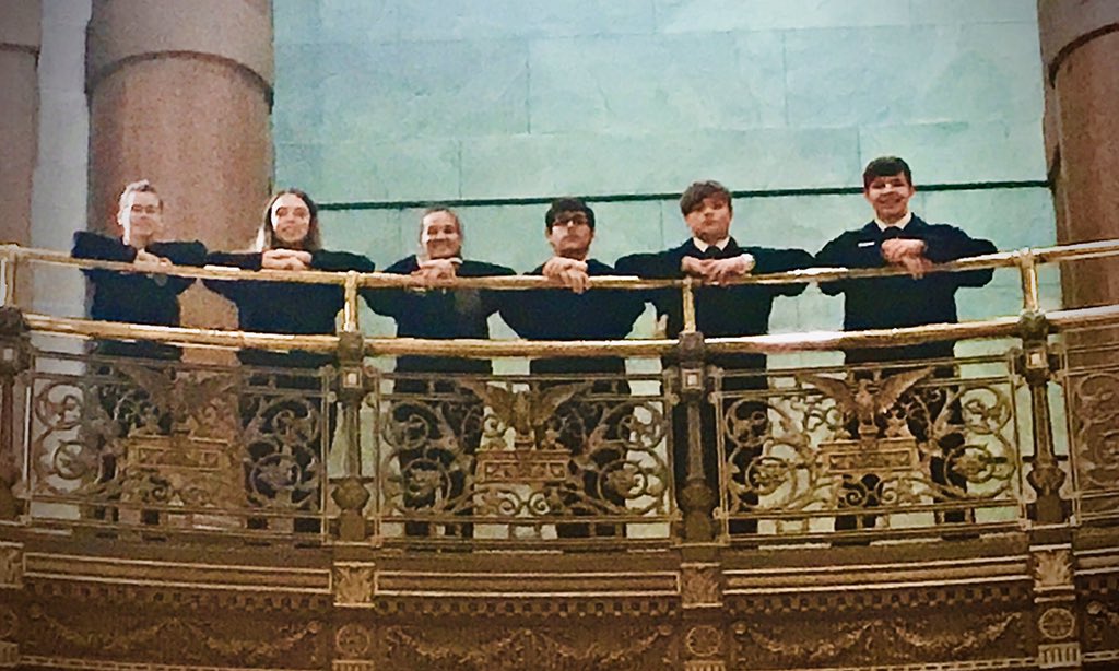 grf_ffa's tweet image. Ag Legislative Day! Mikaila Key, Justice Clark, Morgan Ellis, Carson Collom, Austin Riza, and Logan Dawson (from left you right) they all went around giving away gift baskets and lunchboxes.