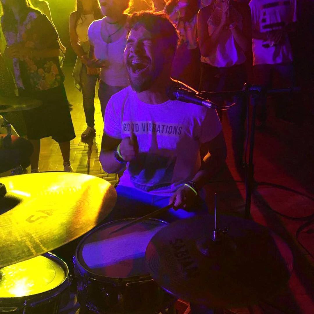 oferrazofficial's tweet photo. 7 anos de história...

4 anos que estive presente nesse grupo que me fez amar mais à Deus, que me fez adorar como nunca, a gritar, vibrar e ser livre no Espírito Santo! Obrigado @gj_kerigma por me proporcionar tudo isso !!! 💙 https://t.co/2Dsel7DKi7