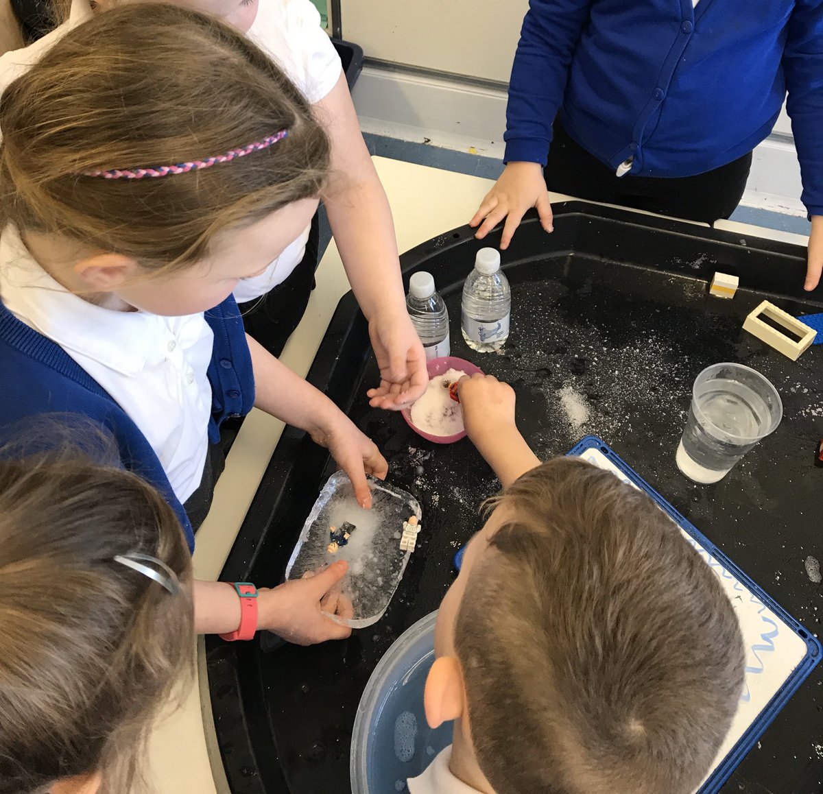 Fantastic investigation skills from P2/3 this morning. They worked out the quickest way to free the Lego people from the ice 🧊
