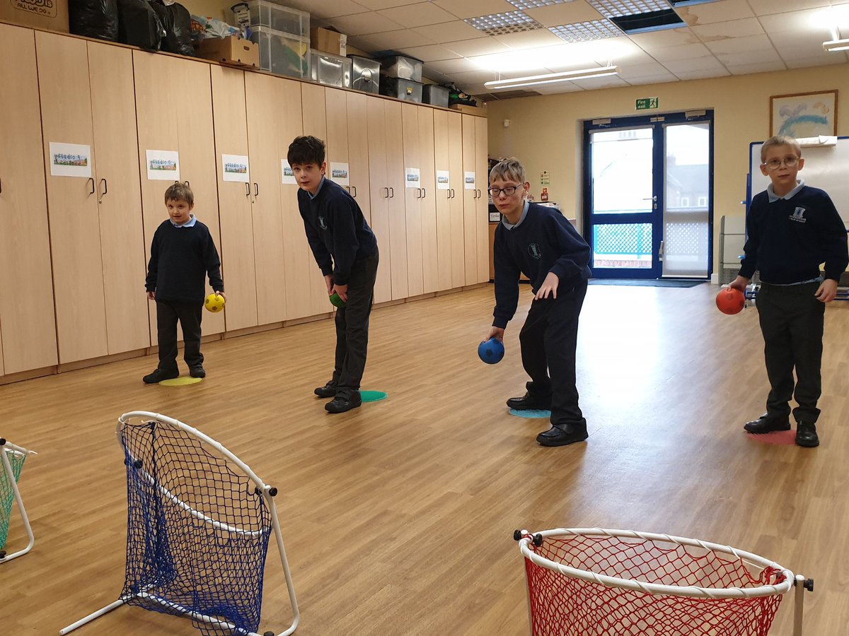 DuxburyMead's tweet photo. Today Fab Four worked on throwing the ball in a target basket (short and long distance) and also balancing. Super job as always boys #teamfab4 #balancingsuperb @Zebrasclass @MeerkatsClass @ClassPanda @Huntingtower https://t.co/nw3dUo2AnU