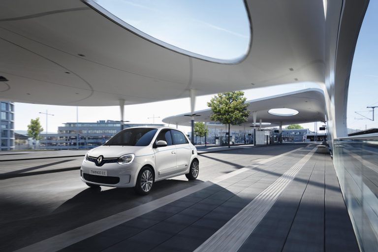 electro_coches's tweet photo. #GIMSSWISS @GimsSwiss : @GroupeRenaultEV incorpora la gama #twingo 100% eléctrico. 
https://t.co/Kpf4DCEmKS https://t.co/DGQ11vpC4a