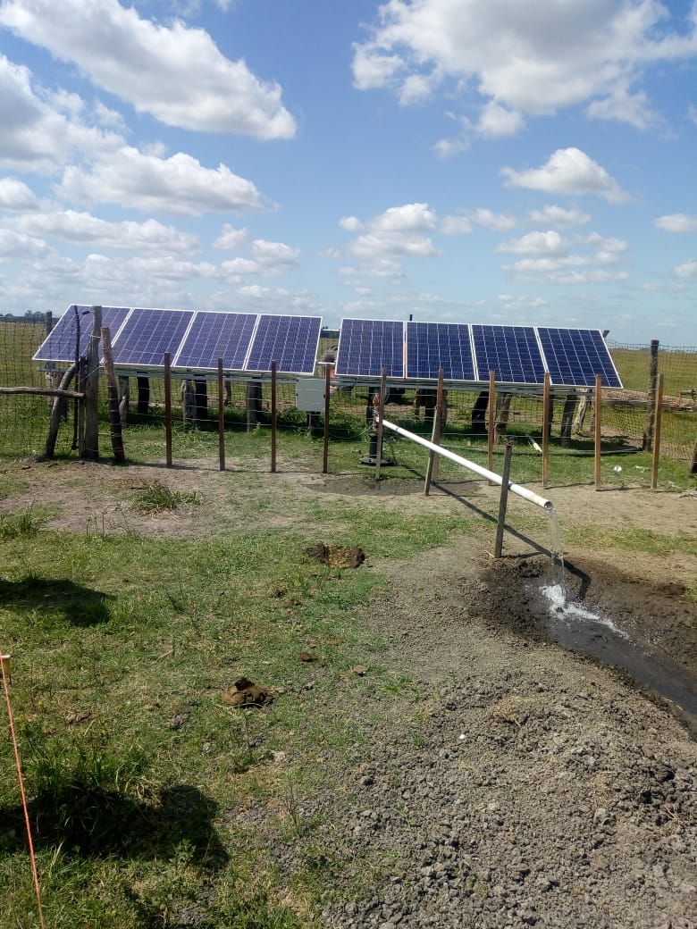 FirstPower4's tweet image. Bombas de agua a energía solar. Conversión de bombas de agua convencionales a energía solar, firstpowersa.com  #renovables #Campo #Agua