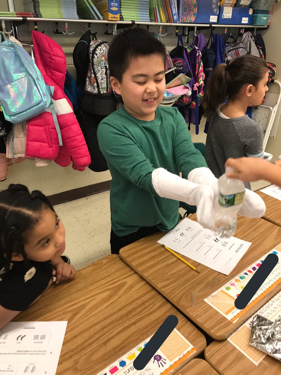 MrsBattgrade2's tweet photo. We are working on what materials are #insulating. Socks? Foil? Styrofoam?? @ChpsTweets @bret_es @MysterySci https://t.co/Op0IMwbIXE