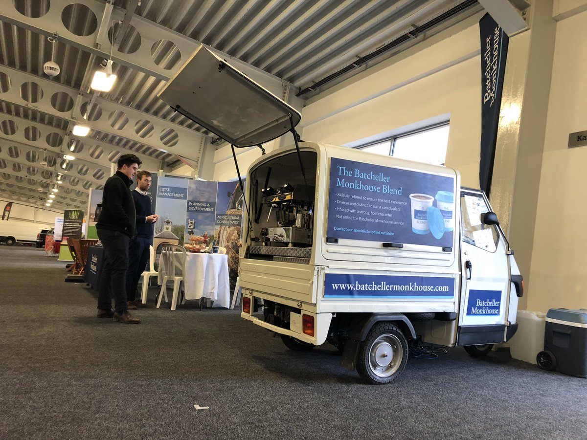 Themobilecoffee's tweet photo. Back at the #kentshowground with the @BatchellerMonk team for the @KCASFarmExpo all set and ready for tomorrow. Stop by meet the team and enjoy a fantastic #baristacoffee #coffeevan #branding #promo #coffeestand #exhibitioncoffee #coffee #mobilecoffee @BatchellerMonk https://t.co/PQ6Wm9Nc3u