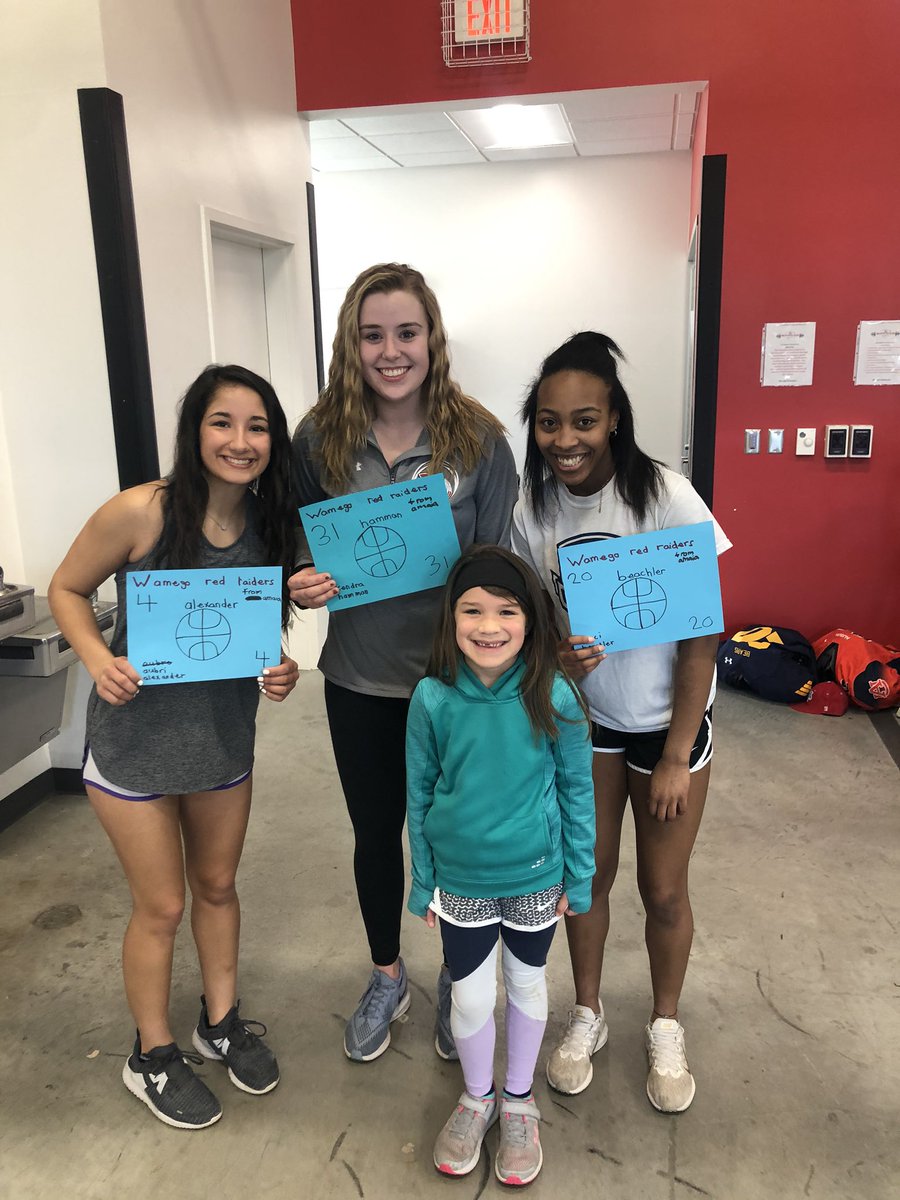 coachletsgo's tweet photo. Amaia picked some great girls to look up to! @kendrabeth31 @aub_alexander @MaciBeachler.  Good luck @WamegoCoachMac and @WamegoGBB https://t.co/Ol5UOF9dk9