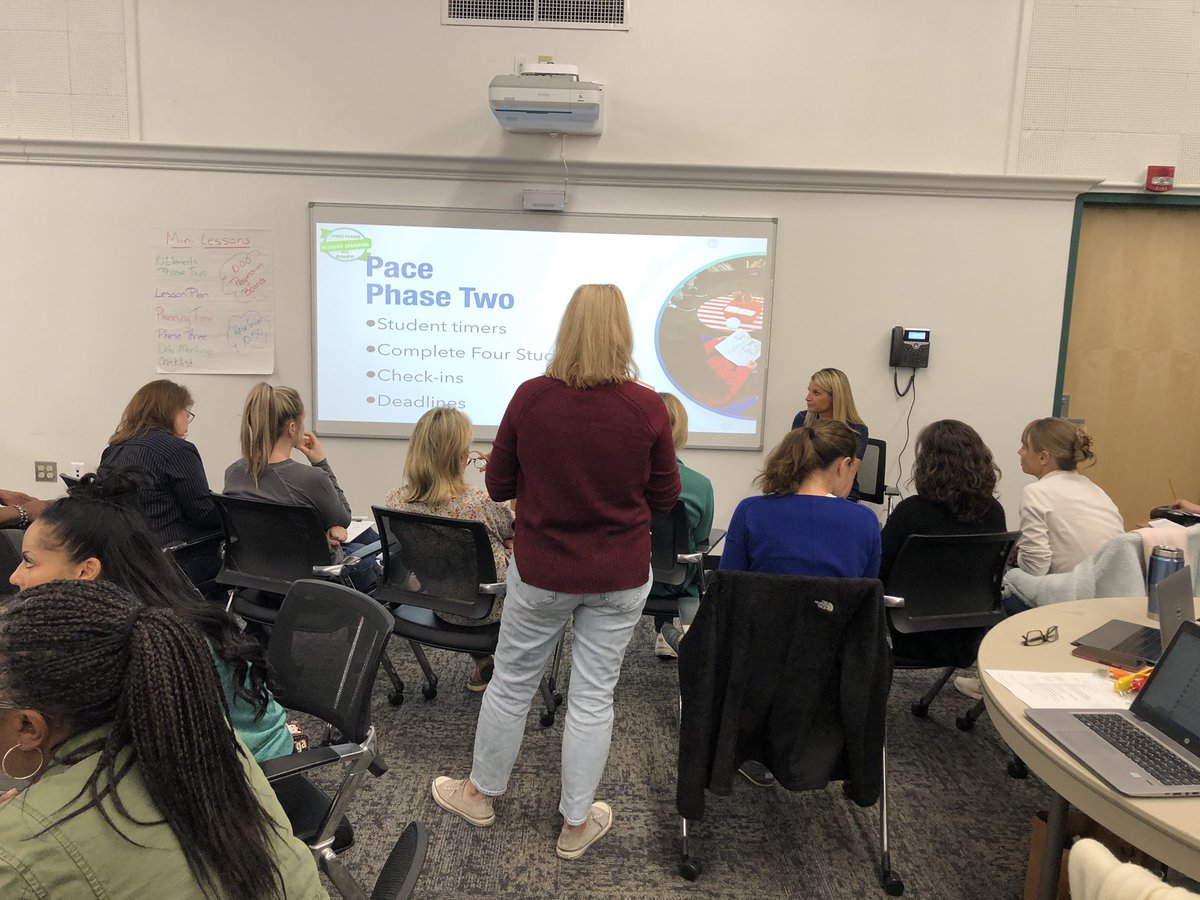 MrsKerkotchian's tweet photo. Blended Learning training with @dsdPD. Looking at ways to level up our three phases. Awesome to see so many teachers engaged and looking at ways to differentiate instruction. #blendedlearning #differentpathways @bebaroman @ari_gleicher @SMMUSD https://t.co/vIL2wRZ6OT