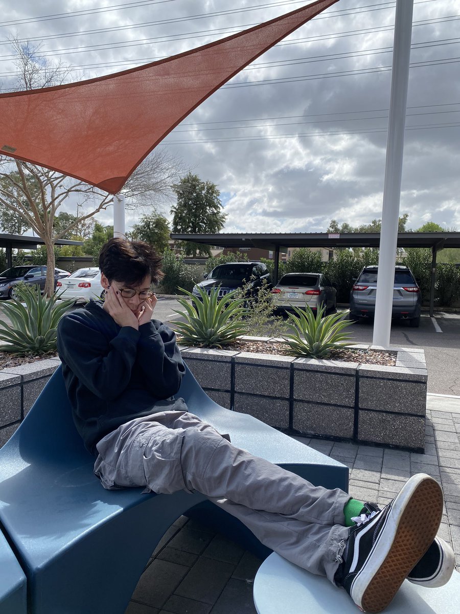 1tuxx's tweet image. i havnt been very #active on this app 

but im back &amp;amp; wanna say im dropping new music March 19th 💖

loveyou