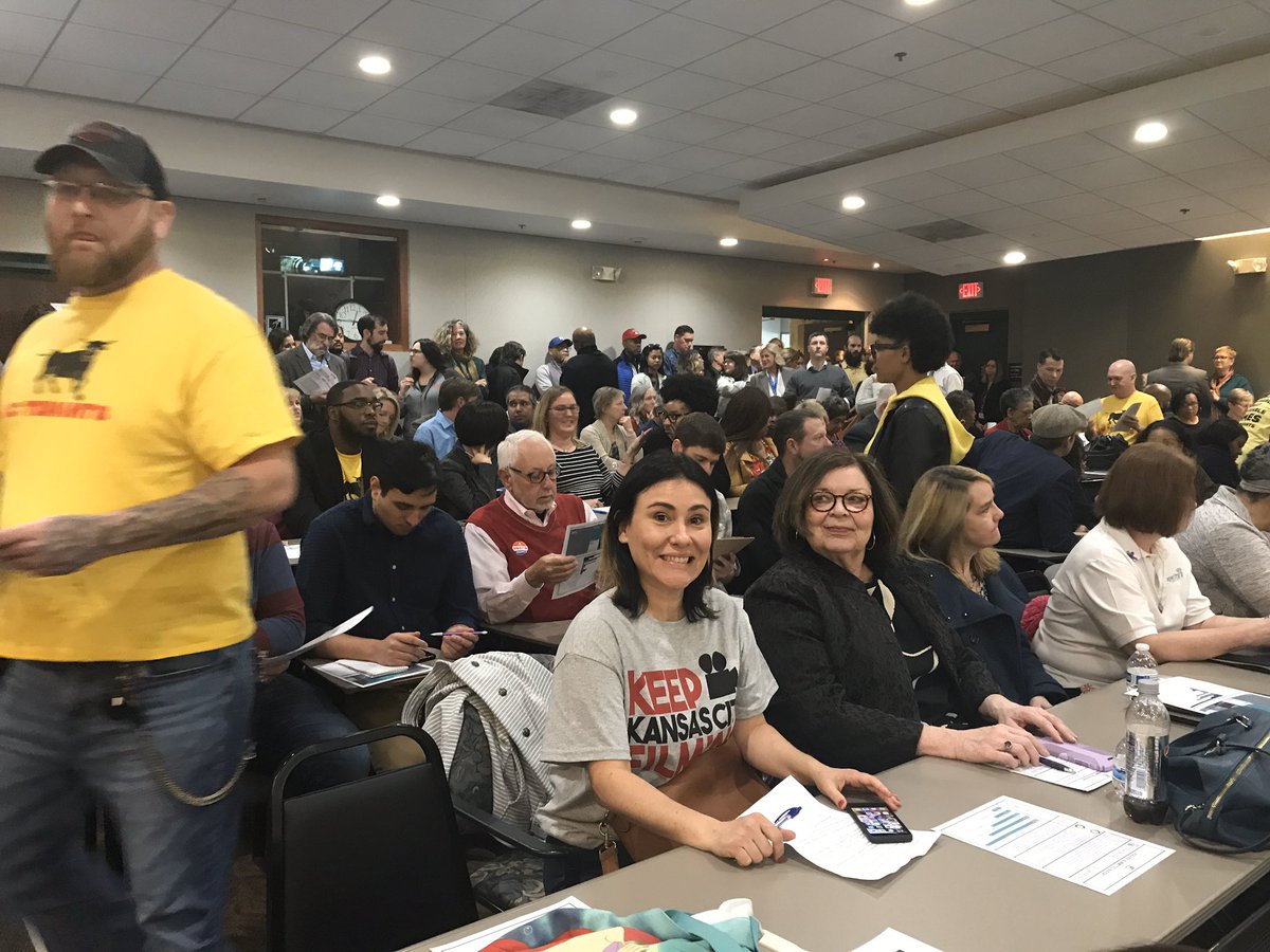 KeepKCFilming's tweet photo. We are out here at the third and FINAL budget meeting! #KeepKCFilming @QuintonLucasKC @KCWIFT https://t.co/ZGt8WTUjcN