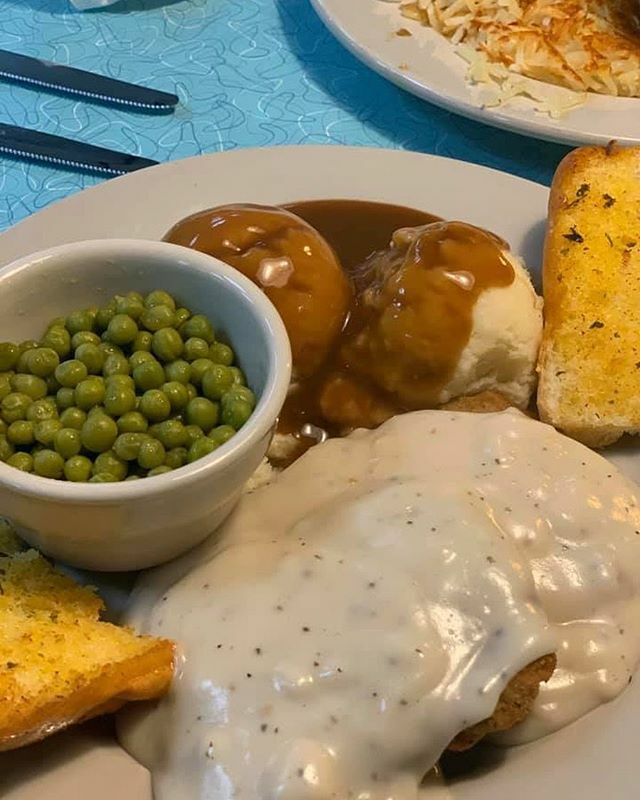 dotsdinernola's tweet photo. Eating at Dots is just like having a delicious home cooked meal, minus the cleanup! 😉 https://t.co/NcY31SSkWv https://t.co/KgYtesXUax