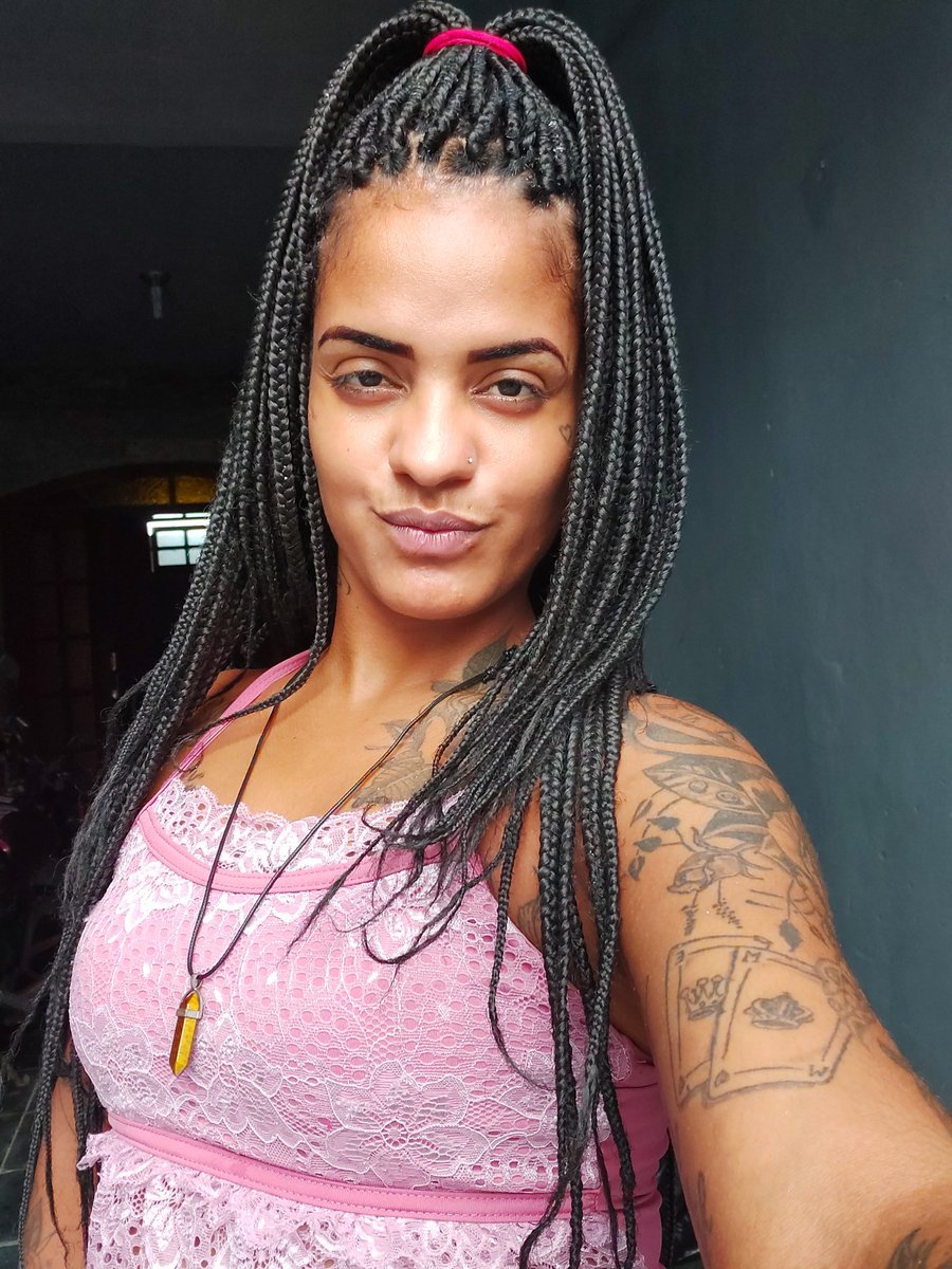 MaaryOliveiiraa's tweet photo. BoaTarde❤
#AoVivo
#SemMake
#SemEfeitoo
Porquê A Lindonaa Alii👉
Disse que eu Sou #Feeia E Me #Achooo😂😂
DEVO ME PREOCULPAR?? (Quase 26) https://t.co/ubcAc9Nu84