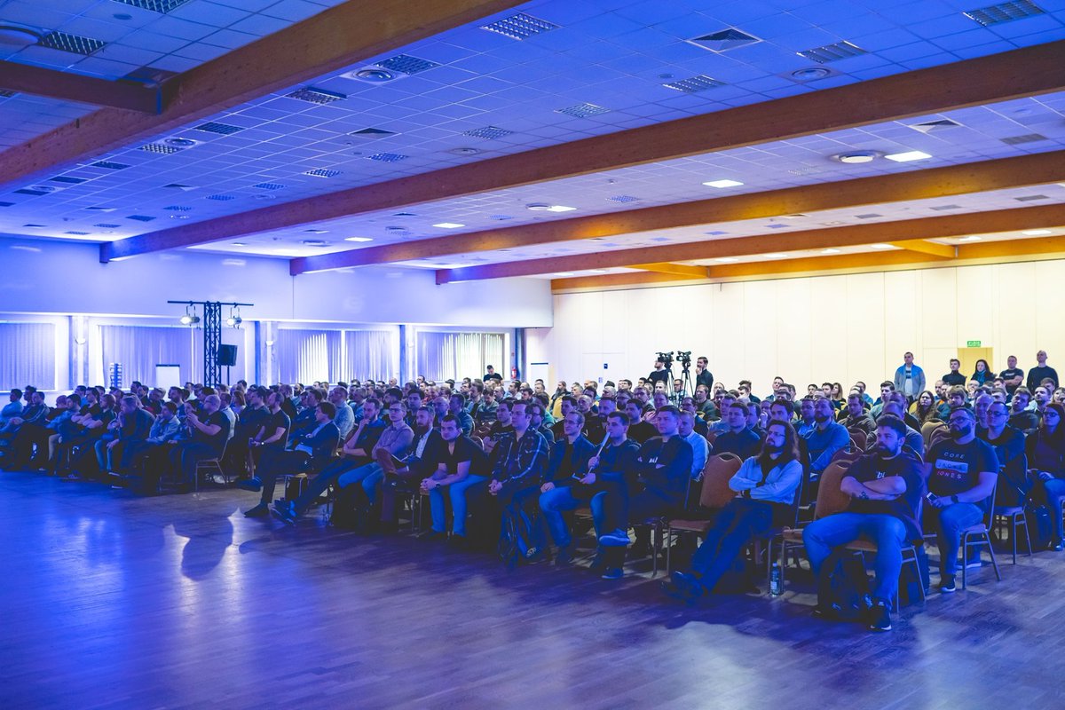 maniserowicz's tweet photo. Fotki z DNA Conf 2020.
Oznacz siebie i znajomych! :)
Autor zdjęć: niezastąpiony Maciek Korsan z Korsan Studio!
Dziękujemy za ten wspaniały dzień! <3
https://t.co/wZun0o4suR
#dnaconf #droganowoczesnegoarchitekta #devstyle https://t.co/YqW0Z9Qct6