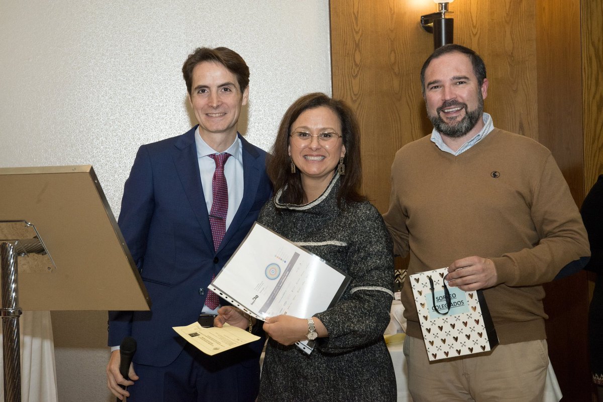 SEPAperiodoncia's tweet photo. Rafael Casado y Nieves Martín, ganadores del concurso de Sta. Apolonia del @CrdobaDentistas con la colaboración de Sepa Interdisciplinar.
#Sepa2020 el congreso de todas y todos https://t.co/4Mx0nNzlq8