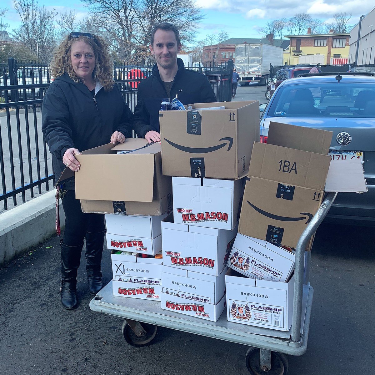 hope4spfld's tweet image. Received a wonderful donation of hygiene products and other essentials to help those most in need from Bonnie and Colin, West Springfield High School.  It&apos;s great to see the school&apos;s involvement!  Find out how you can help by visiting ow.ly/okIM50yyNvA