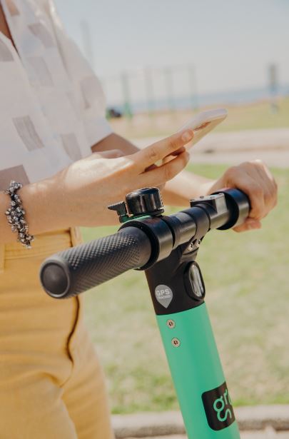 Los lunes son los días perfectos para reinventarte, empecemos por cambiar el estrés del tráfico por la libertad de Grin 🍃 ¡Feliz inicio de semana Grinners! #VOYENGRIN