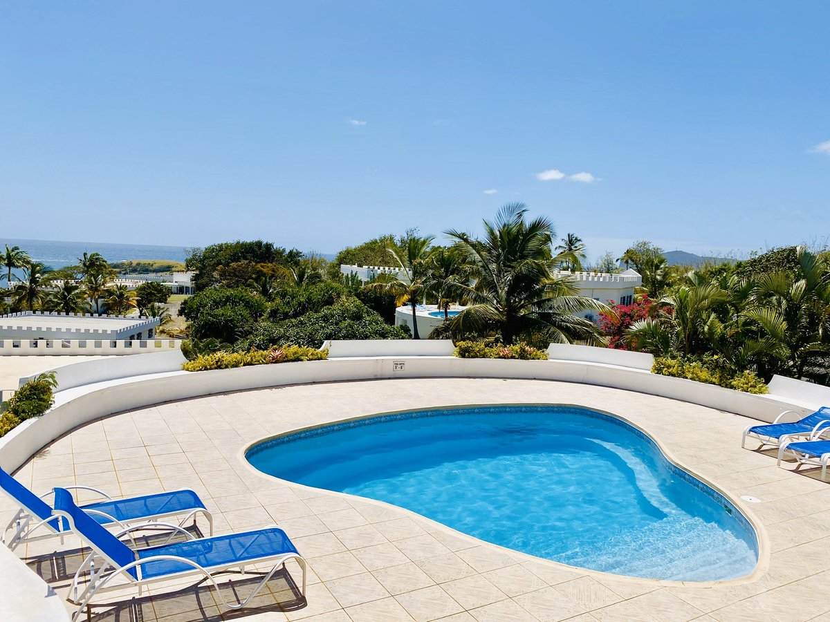 Paradise perfect ☀️☀️☀️
Castles in Paradise Villa Resort               castlesinparadise.com
#SaintLucia #LetHerInspireYou