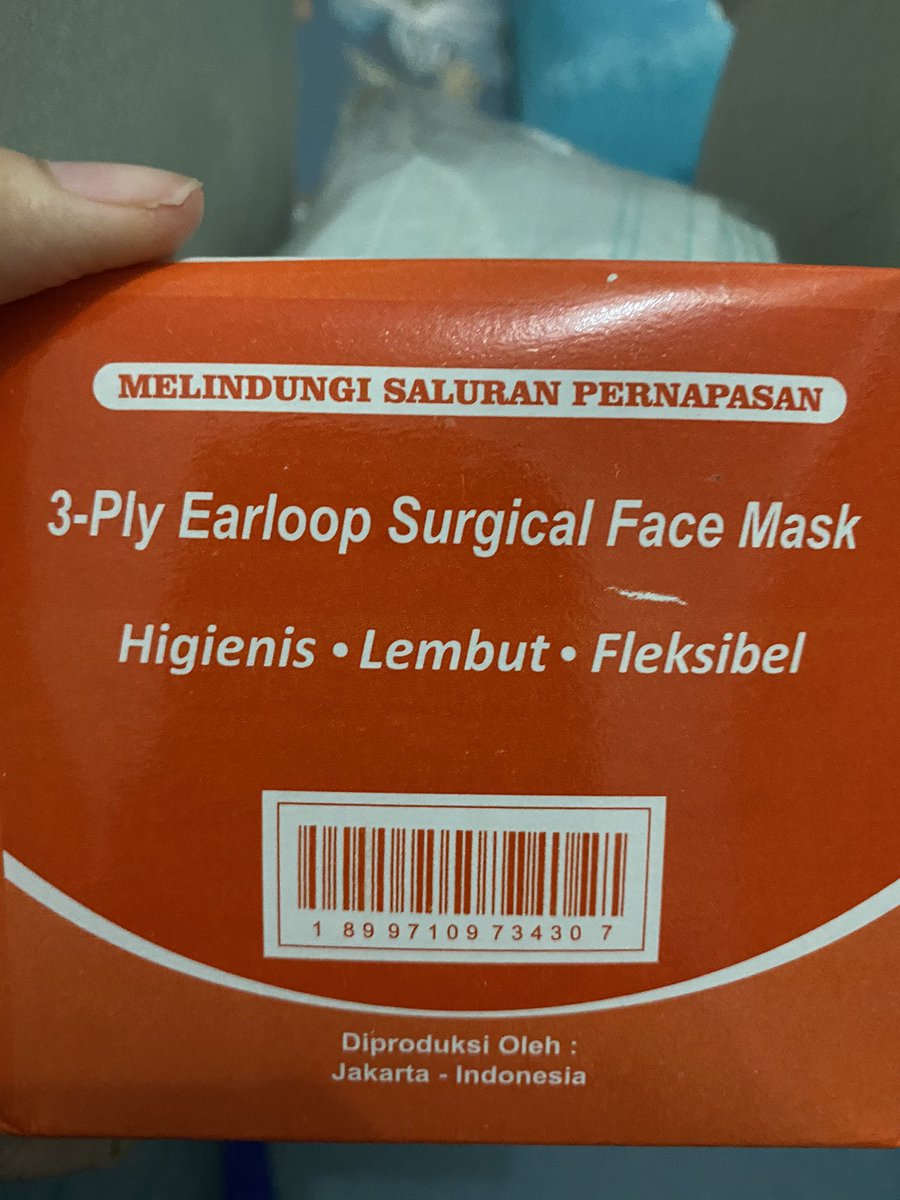 Astaghfirullah niat beli masker harga 330rb, gataunya kena tipu 😭 dapet distribusi masker bekas. 
Hati hati guys, ini bahkan gak jelas diproduksinya dimana, cm tulisan jakarta :(