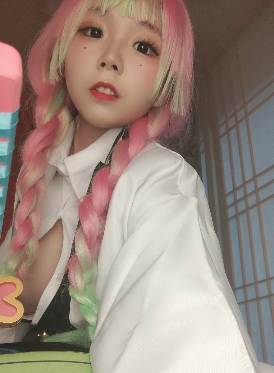 #鬼滅の刃 #甘露寺蜜璃 #cosplay 

Cosplayer：无颜小天使wy

美瞳没赶上拍摄，正片会p https://t.co/TgfeAINYvK