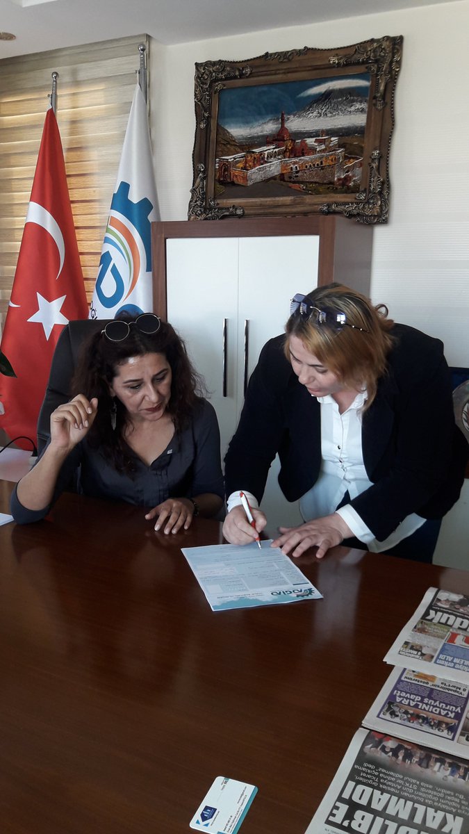 adgiad's tweet photo. PREMİUM HOMES ANTALYA İNSAN KAYNAKLARI DANIŞMANLIK ŞİRKETİ SAHİBİ GÜLER DEMİRPOLAT ADGİAD'I ZİYARET ETMİŞ,GÜLER DEMİRPOLAT HANIM'A ADGİAD ROZETİ TAKILIP ÜYELİĞE ALINMIŞTIR. ÜYELİĞİNİN HAYIRLI OLMASI DİLEĞİYLE ZİYARETLERİNDEN DOLAYI KENDİLERİNE TEŞEKKÜR EDERİZ. https://t.co/xw3tknKLCX