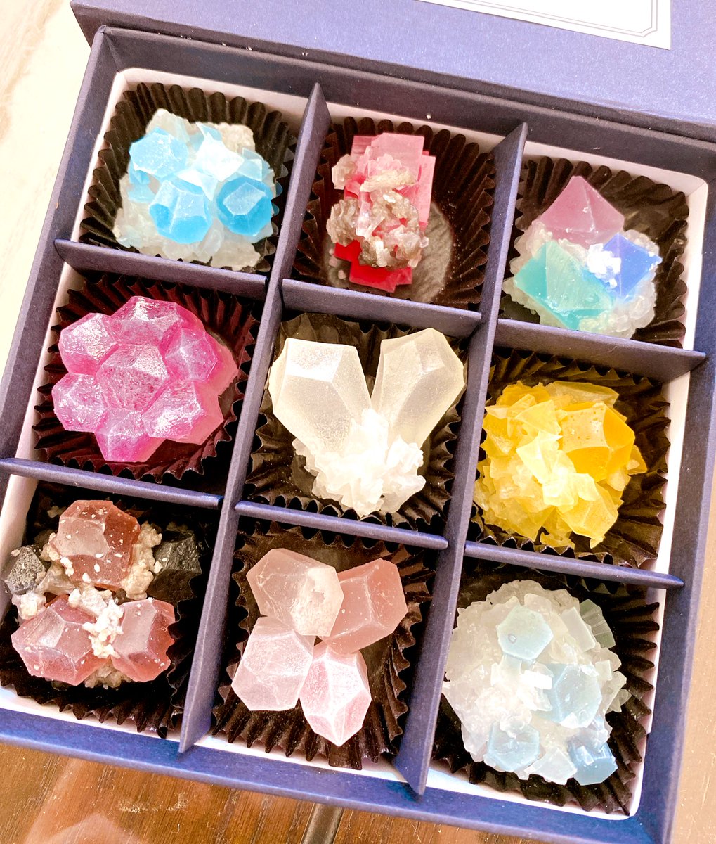 キラキラして美しい鉱石がいっぱい めちゃ可愛いんだけどこれ 実は 食べるのもったいない シリーズなので見て Togetter キラキラして美しい鉱石がいっぱい めちゃ可愛いんだけどこれ 実は 食べるのもったいない シリーズなので見て Togetter