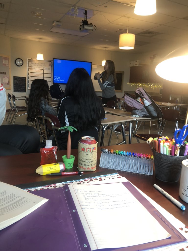 Mrs Russell tweet media