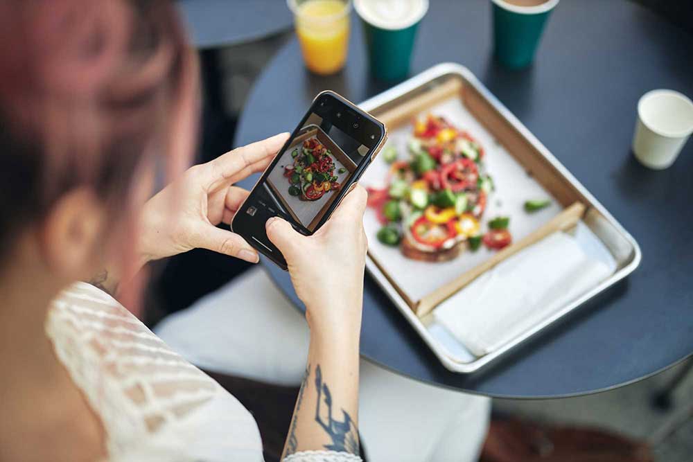 For the hungry ones, Here's <a href="/Exceedingly_v/">Exceedingly vegan</a> guide for #vegan hotspots in <a href="/Israel/">Israel ישראל</a>, and of course they didn't miss #TelAviv! 
#GoVegan💚 
bit.ly/2PJmtSA