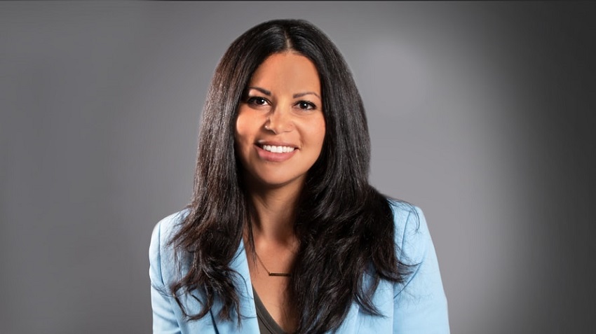 TEXSEF's tweet photo. In continuing our #WomenInEsports celebration, we'd like to recognize Johanna Faries, commissioner of @CODWorldLeague! We are inspired by her taking charge in a typically male-dominated arena, and her commitment to running a global professional league in its rookie season! https://t.co/kG8obHIrN8
