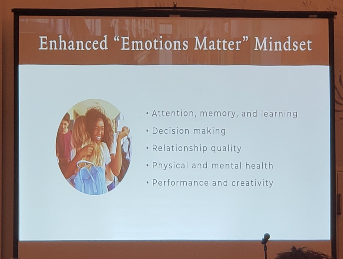 KeliVeillette's tweet photo. "Boredom is a good thing. Doodling can enhance creativity." Emotions Matter @marcbrackett  @HilltopperSEL is ready for day 2 at #RULER2020 !! https://t.co/adIcdRtKzZ