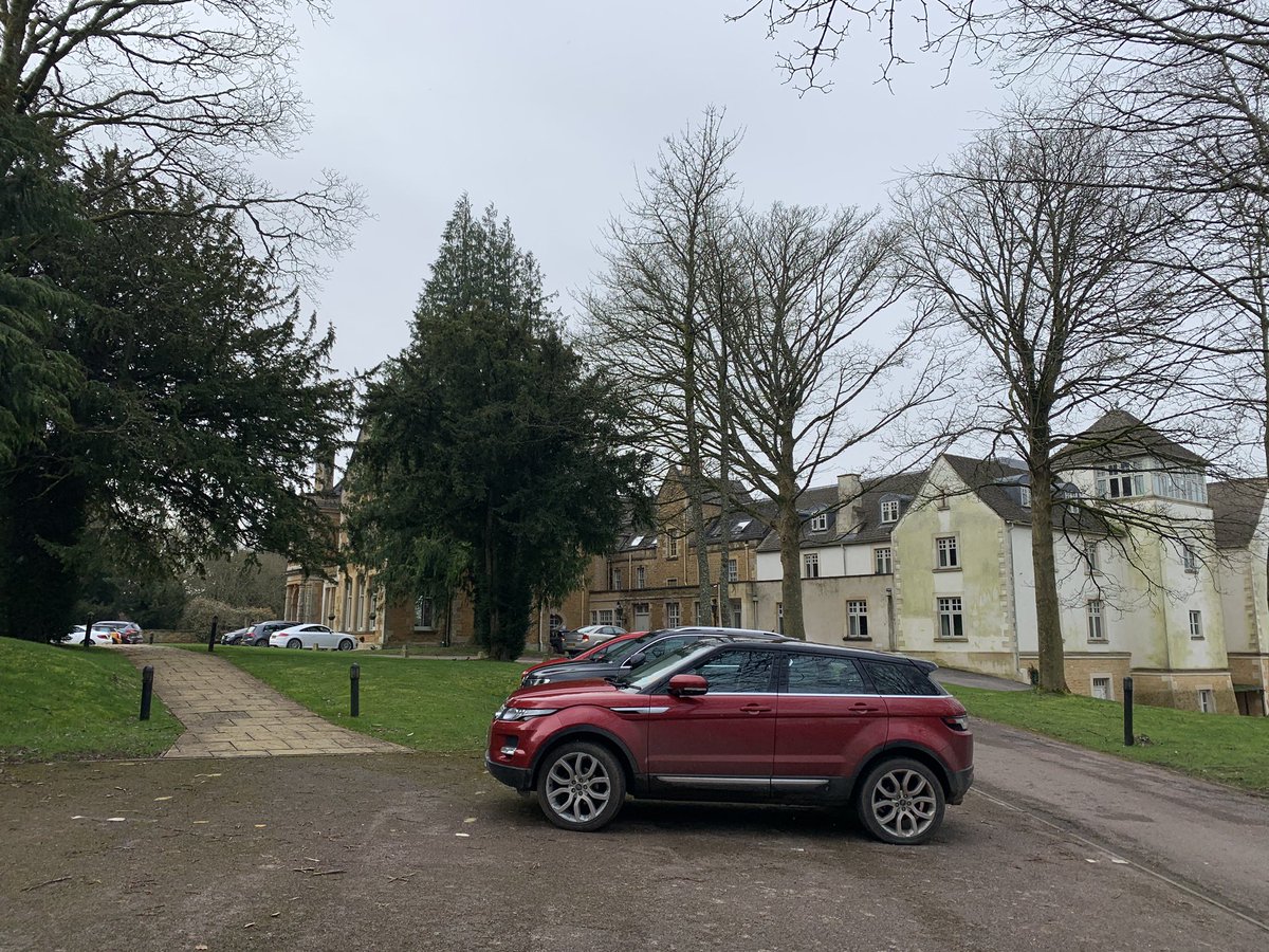 Lovely venue @Wyckhillhouse to present #MathsOnTheMove and other services such as playground activator to a brilliant cluster of the North Cotswold Schools of head teachers with @DSProNatalie #cotswolds #maths #activelearning #physicallyactive @DirectSportsPro #activeplayground