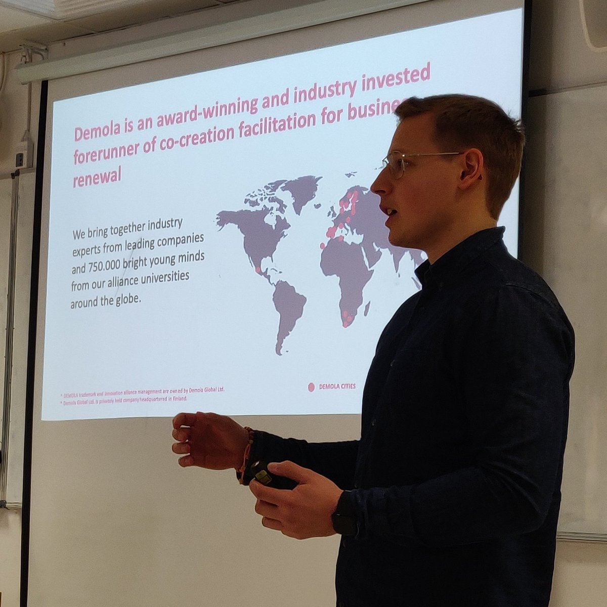 Our Creative Director <a href="/JereWessman/">Jere Wessman</a> hosting a workshop for the first teams of <a href="/Demolanet/">Demola Global</a> programme in #Tunisia to get ready for the kick-off tomorrow...
#SouthMediterraneanUniversity <a href="/finlandintunis/">Embassy of Finland in Tunis</a> <a href="/BusinessFinland/">Business Finland</a> <a href="/dimecc_fi/">DIMECC</a>