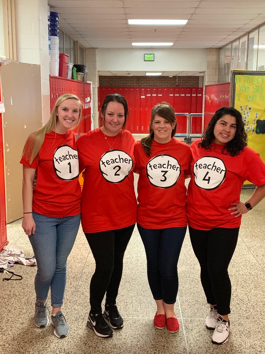RHLeeESReading's tweet photo. Today to celebrate #ReadAcrossAmerica week we are incorporating some math and wearing numbers on our clothing to go along with 1 Fish 2 Fish Red Fish Blue Fish 🐟. Check out @RHLeeESGrade1 #AACPSAwesome @RHLeeESAACPS https://t.co/hI5kVFtggv