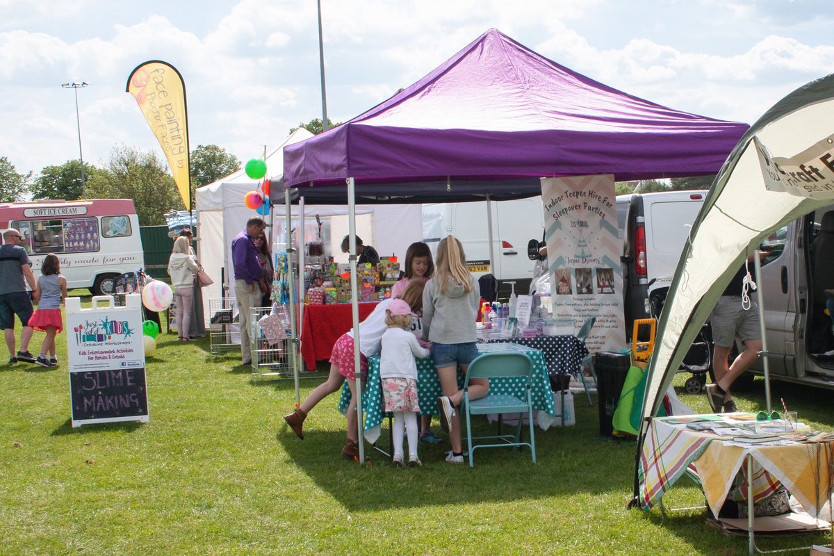 framgalafest's tweet photo. Our third Live Music Night is on Sat 23 May! An afternoon and evening of live rock, pop and country classics. There will be food and drink, stalls, and activities for the children including a craft tent. Music starts at 1pm, building up to the main acts from 5pm. https://t.co/qkFFYKC0HH