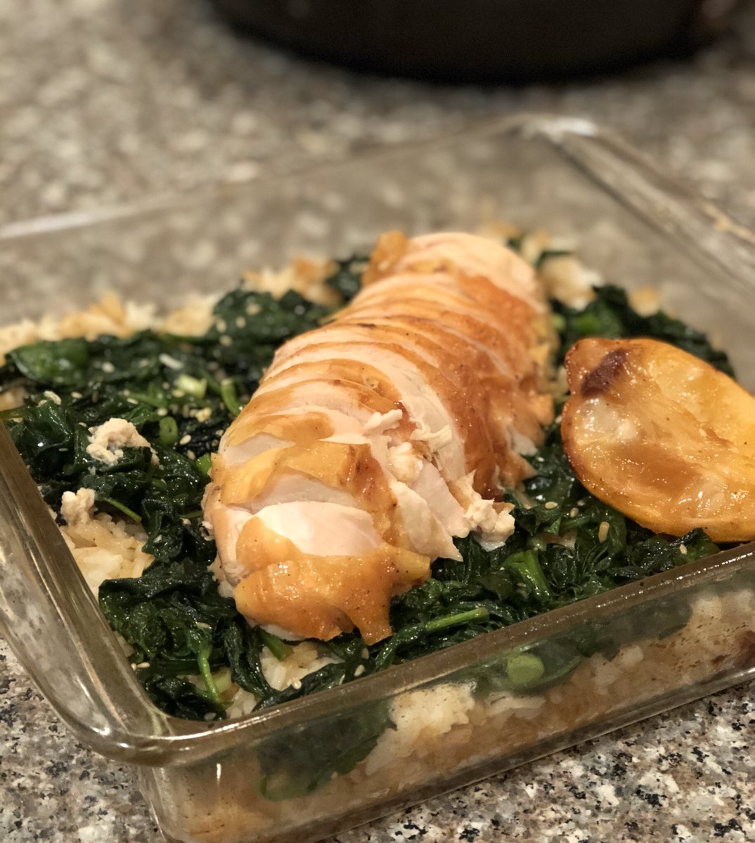 GCooks's tweet photo. Want to Eat, #LikeYouMeanIt? 
Adobo Lemon Chicken w/ Toasted Sesame Spinach &amp; Brown Jasmine Rice

@smfchicken 🍗 
Adobo 
Lemon 🍋 
Spinach 
Tamari 
Crushed red pepper 🌶 
Garlic 🧄 
Toasted sesame seeds
@filippoberio_us Olive oil 
Brown Jasmine rice
#LeanAndClean #LikeYouMeanIt https://t.co/DzgwmIjkNl