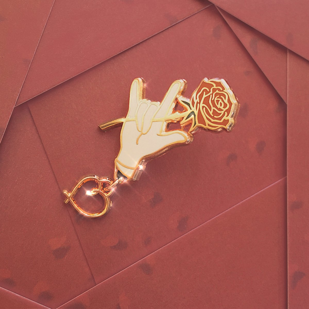 ☁️✨ [TH GO 🇹🇭] BTS ‘Boy with Luv ILY Hand Sign’ Enamel Pin 🤟🏻🌹 by <a href="/Fromnewmoon_/">Fromnewmoon</a>

☆ เข็มกลัดบังทัน
☆ ราคา 430 บาท (มีมัดจำ)
☆ reg 30 / ems 60 / นัดรับ

☆ order : forms.gle/7WYr1vsewsPDN7…
☆ ปิดรับ 20/03 เวลา 20.00

#ตลาดรถไฟบังทัน #ตลาดนัดรถไฟบังทัน

#gowithstarry