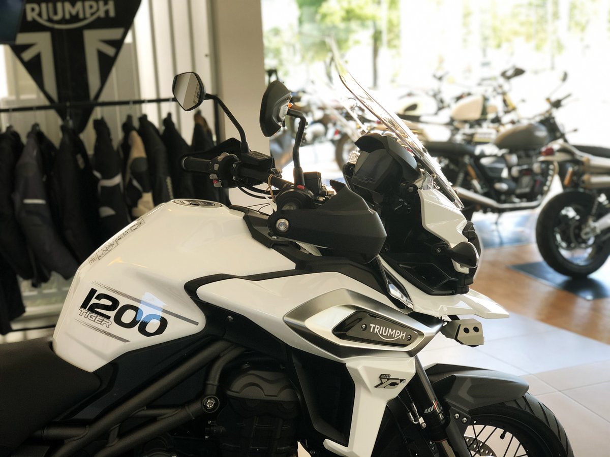 mecautosa's tweet photo. El tope de gama en los modelos Tiger.
.
Tiger 1200 XCa
.
Te invitamos a conocerla
en nuestro Showroom.
#triumph #tiger1200
#fortheride #mecauto https://t.co/OXfGtFQzyR