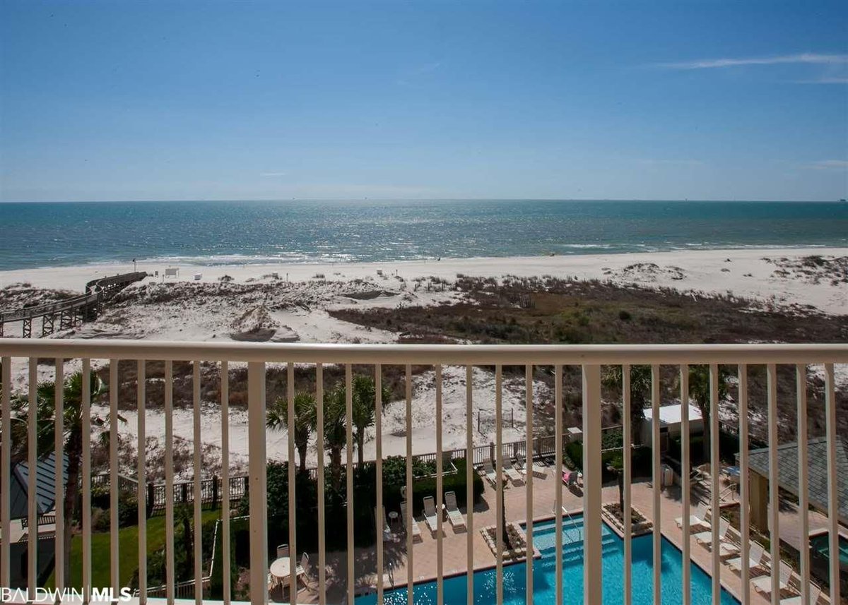 tinsleymyrick's tweet photo. ⛱JUST LISTED-CONDO☀
🔑2 Bed 2 Bath 1,038 sq. ft.
🌴527 BEACH CLUB TRAIL #D607, GULF SHORES, AL 36542 https://t.co/nnwzTplh4G
🖱SELECT❤SHARE with friends 📱CALL💬TEXT
#tinsleymyrick #condoforsale #gulfshores https://t.co/offsWthOKl