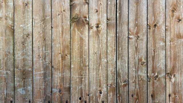 MarchesBuilding's tweet photo. Have your fence panels suffered in the recent storms? We have fulls stock plus concrete posts, timber posts or postcrete. Pop down and see our stock or call us to deliver within #Herefordshire #timber #fencepanels https://t.co/X9d0gUzHAe