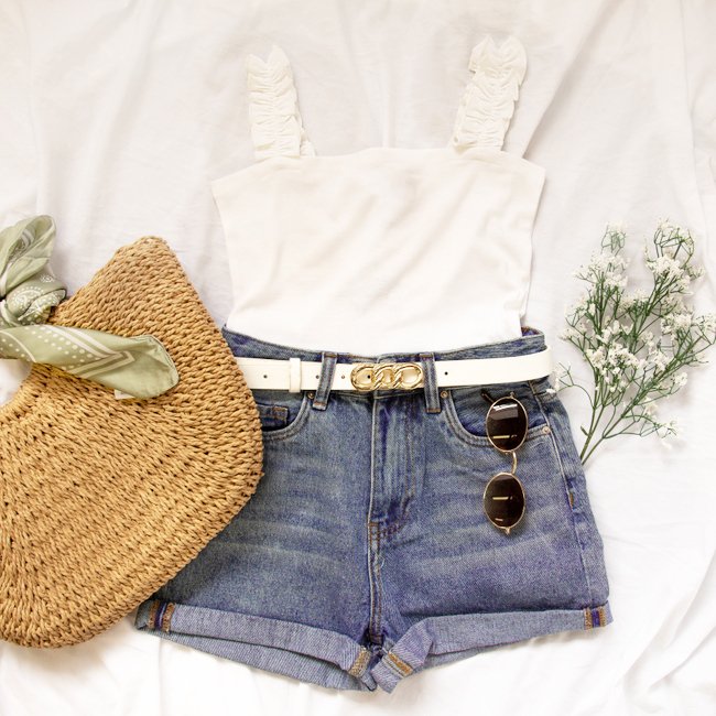 Urban_Planet's tweet photo. A few of our favourite things.🕊️
🔎 "Ribbed Ruffle Strap Square Neck Tank"
🔎 "Chain Buckle Belt"
#urbanplanet #springstyleinspo
https://t.co/R2JsvVAot7 https://t.co/qZGjBJMezk