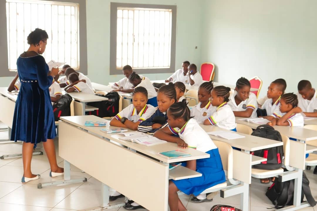 Rochas_fdn's tweet photo. RF Tuesday: "Let us remember: One book, one pen, one child and one teacher can change the world". - Malala Yousafzai 💙💛 

#Rochasfoundation #creatingimpactsforenternity #freeeducation #schoolchildren #RFDN https://t.co/4FA65S3J0O